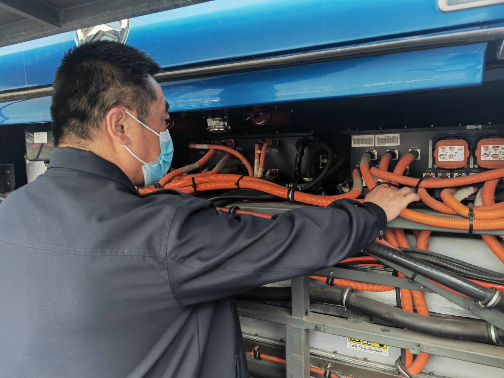 公交集團(tuán)公交事業(yè)一部開(kāi)展車輛安全專項(xiàng)檢查