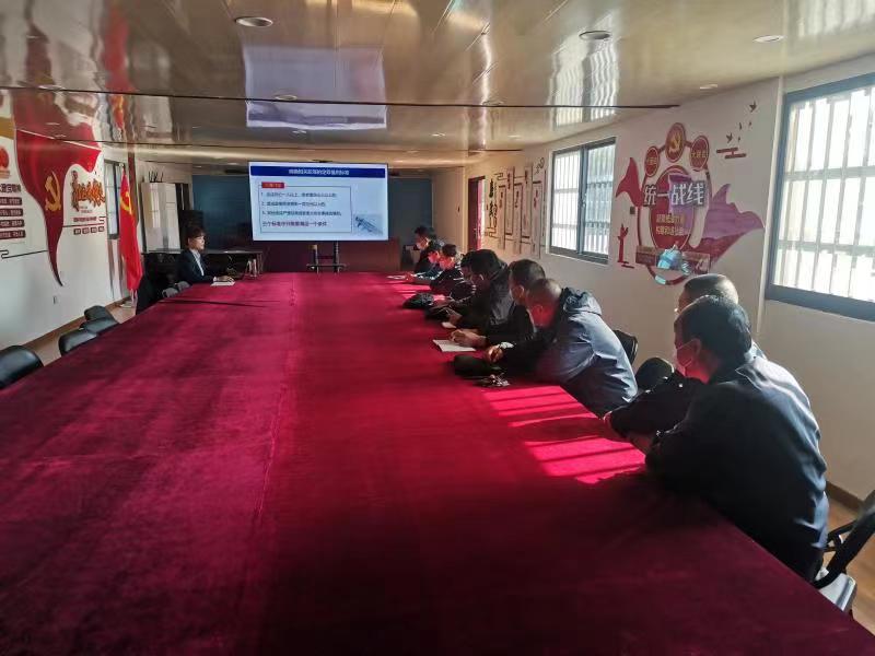 公交集團(tuán)事業(yè)一部開(kāi)展重點(diǎn)駕駛員安全生產(chǎn)專題培訓(xùn)
