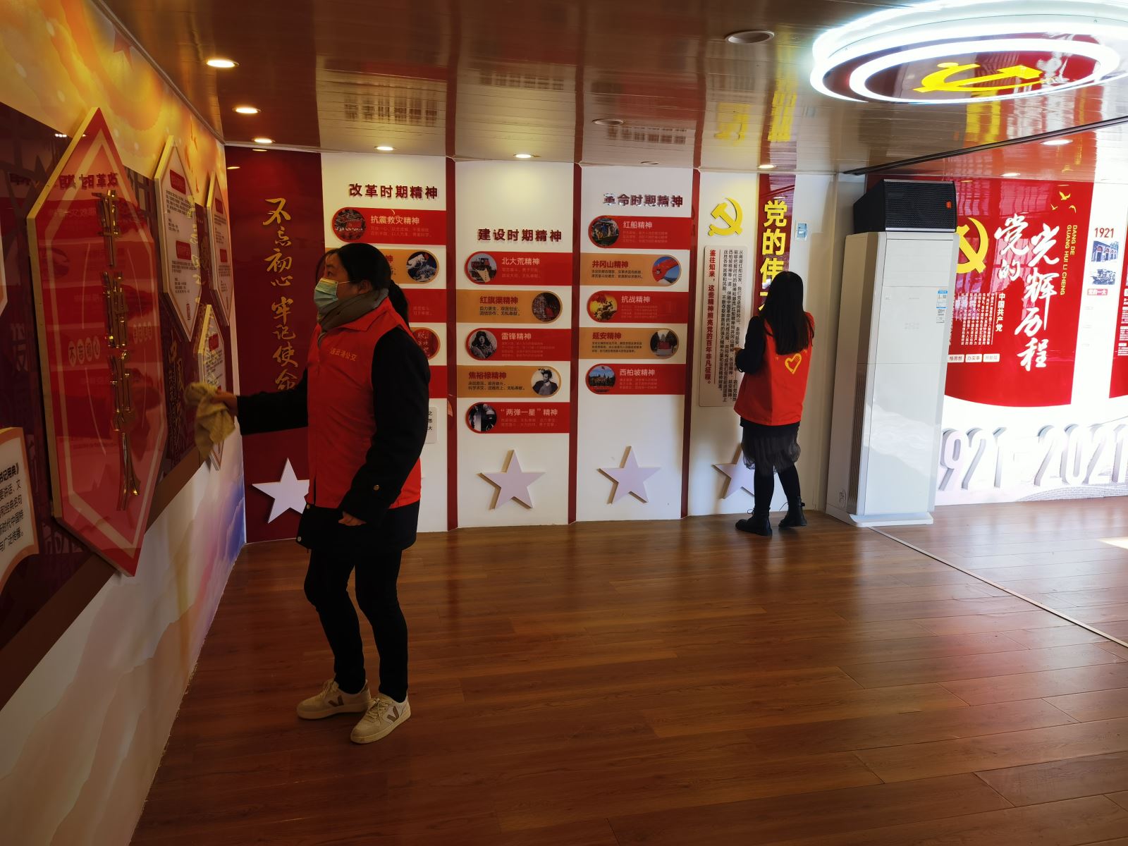 公交集團(tuán)公交事業(yè)一部黨支部踐行 “兩在兩同”，“合力”促“合心”