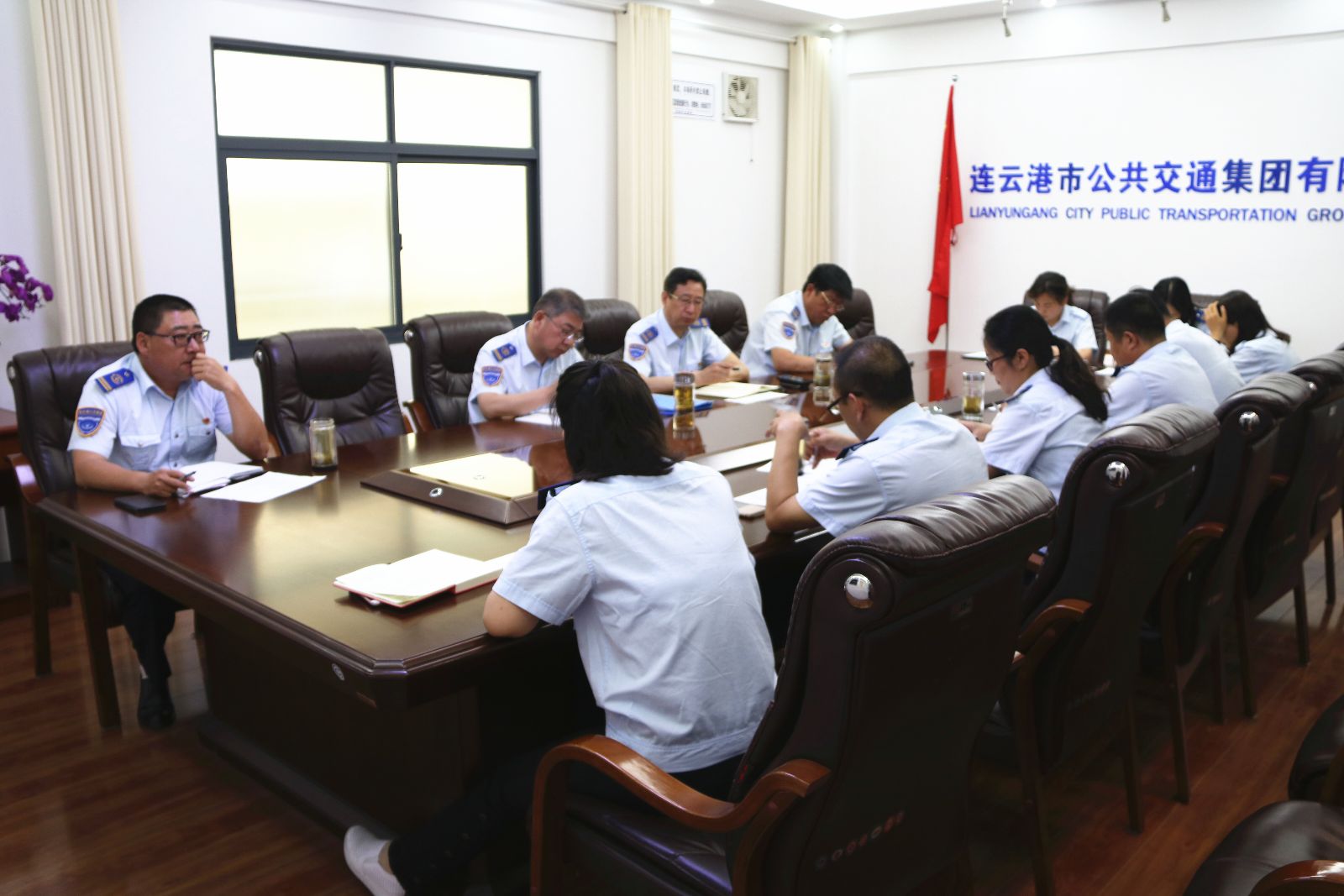 抓關(guān)鍵、推進程，公交集團召開機關(guān)部室辦公會