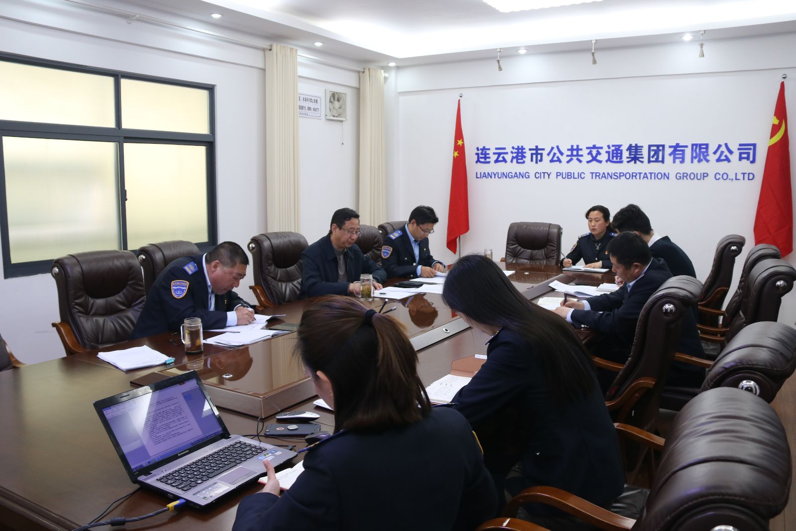 公交集團召開2018年人大建議、政協(xié)提案辦理工作專題會議